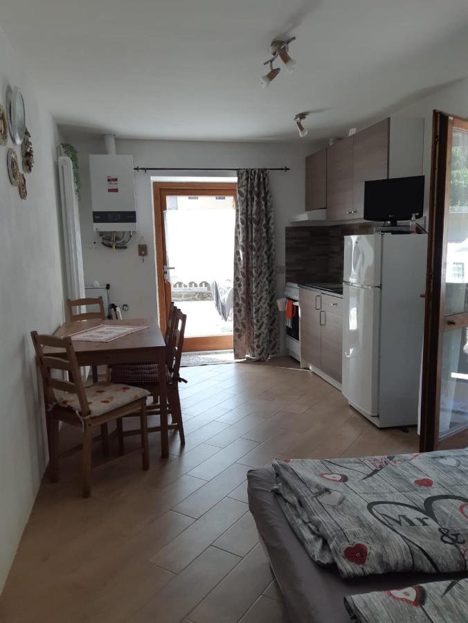 Casa Vacanze Lejlighed Cogolo Eksteriør billede